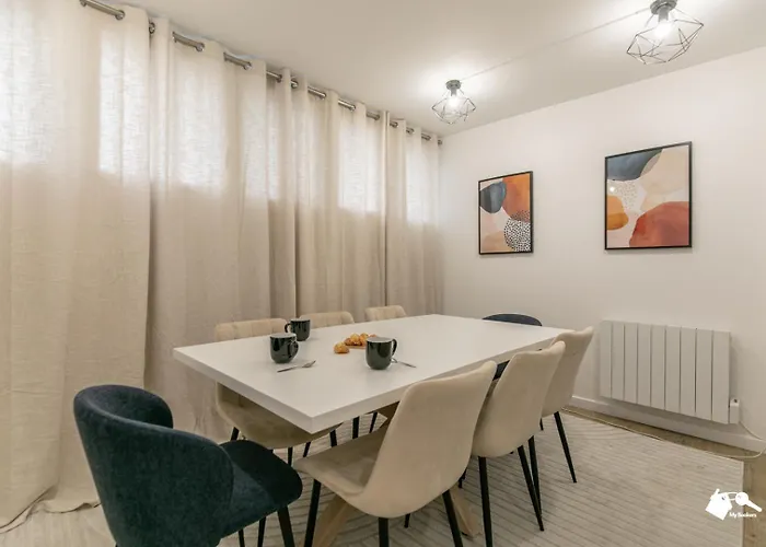 Appartement Mba - Beslay - Splendide Centre Paris